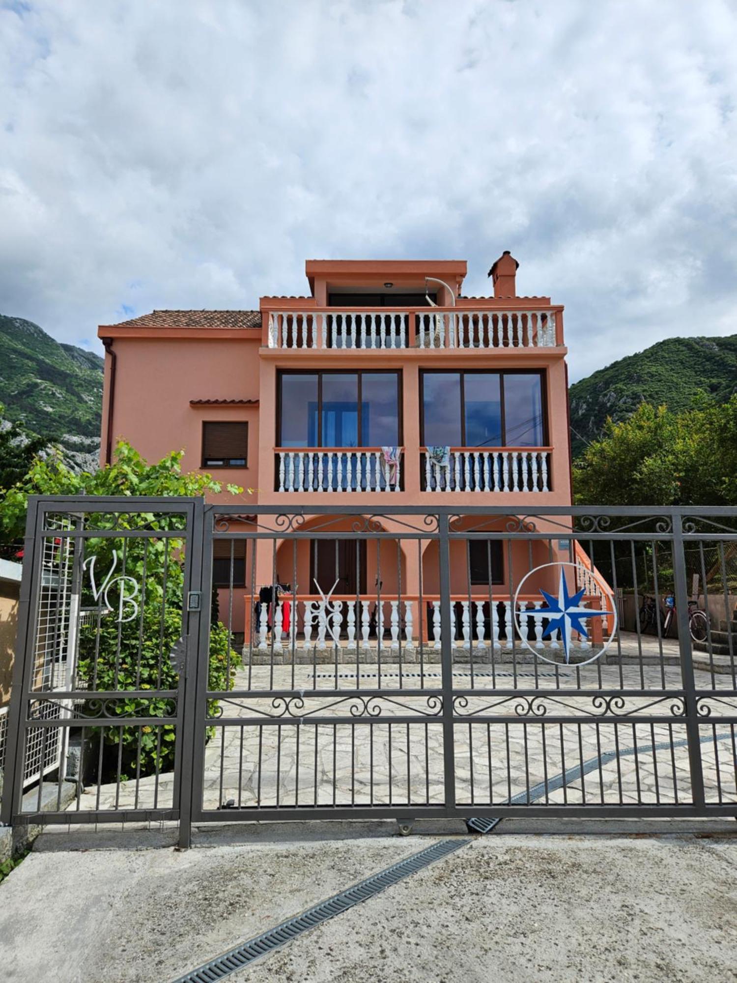 Apartment Vento Di Bocche III โกตอร์ ภายนอก รูปภาพ