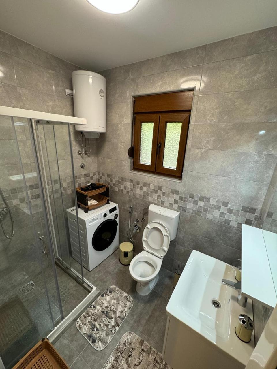 Apartment Vento Di Bocche III โกตอร์ ภายนอก รูปภาพ